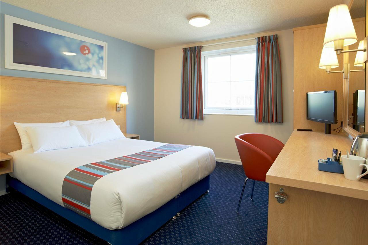 Travelodge Stafford M6 Екстер'єр фото