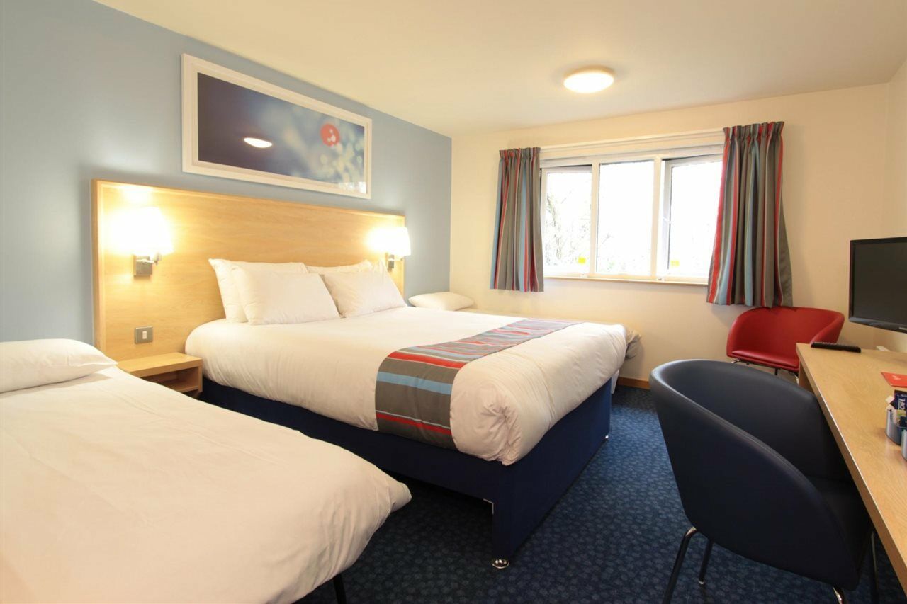 Travelodge Stafford M6 Екстер'єр фото